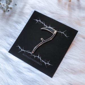 Sense Anstecknadel | Pagan | Witchy | Moon Goddess Market Anstecker