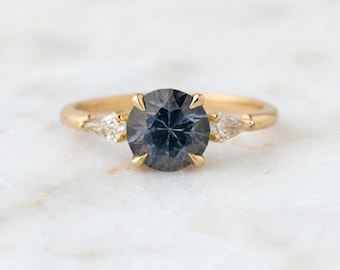 Rare Color Change Montana Sapphire Ring: 18K Gold, Kite Diamonds, GIA Certified