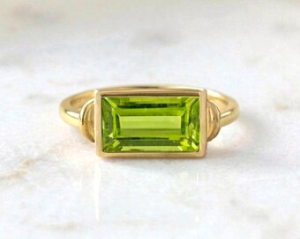 14K Yellow Gold Peridot Ring: Rectangular August Birthstone