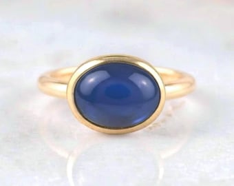 14K Yellow Gold Oval Sapphire Cabochon Bezel Ring