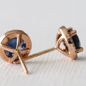 14K White Gold Natural Cornflower Blue Sapphire Stud Earrings – .75 TCW 4mm – Certified