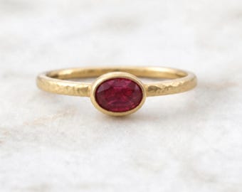 18K Oval Ruby Bezel Ring in Hammered Gold - July Birthstone