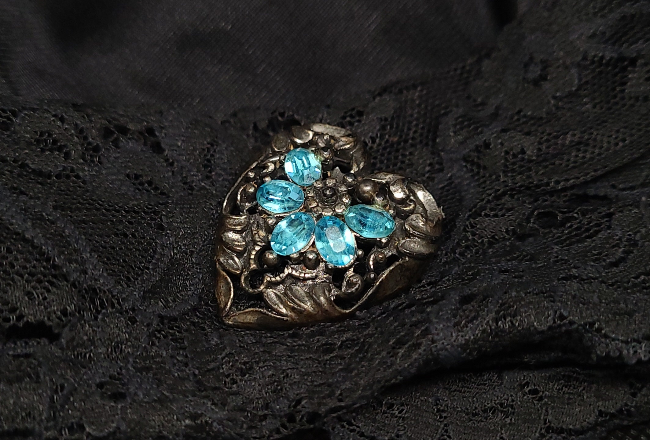 1930's Heart Brooch - Etsy