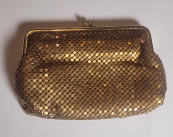 Vintage Gold Tone Mesh Clutch Evening Bag, Kiss Clasp, Satin Lining