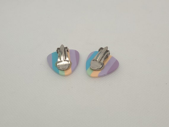Pastel Rainbow Clip-on Earrings 1980s | Retro Tri… - image 3