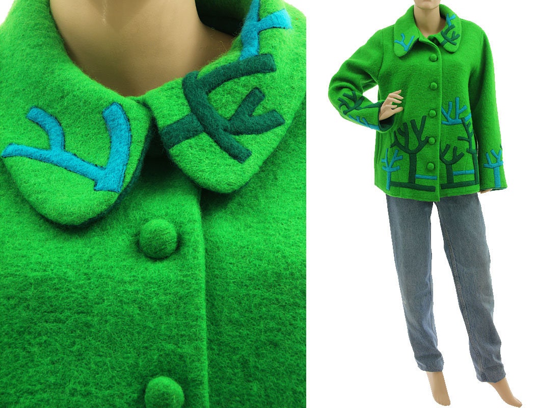 Jacket in wool with Green details