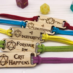 Dungeons and Dragons Wooden Charm Bracelet, Customisable Bracelet, Gift for geeks, Stocking Filler, DND Bracelet, Natural 20 Bracelet, D20