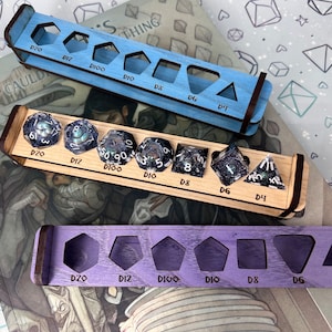 Polyedrische Würfelhalter, Dungeons and Dragons, D20 Design, MIT Label, Geschenke für Geeks, DnD Würfel, TTRPG, Pathfinder