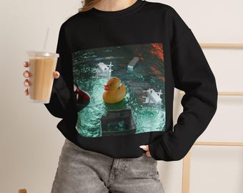 Surrealistische 3D-sweatshirt met rubberen eendje, ronde hals met filmische stadsprint (op bestelling bedrukt)