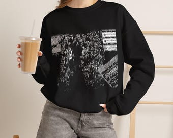 Sweatshirt met protestkunst van journalisten in Gaza, collage over persvrijheid, zwart-wit politieke schets, origineel kunstcadeau