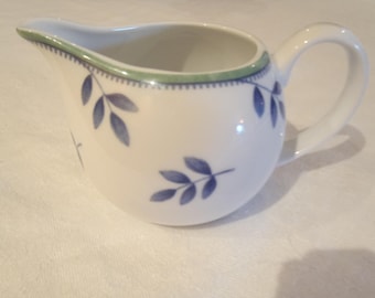 Porcelain Villeroy and Boch Switch 3 Castell Creamer 115695131