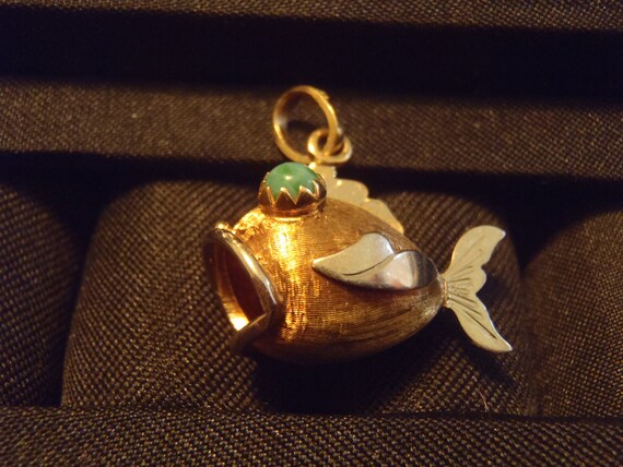 SPRING SALE Large Italian 18K Gold Fish Pendant o… - image 5