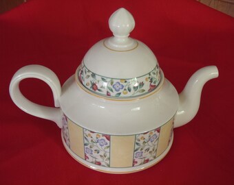 SALE Large 32 Oz. Villeroy Boch Porcelain Vitro Teapot Virginia Pattern MINT