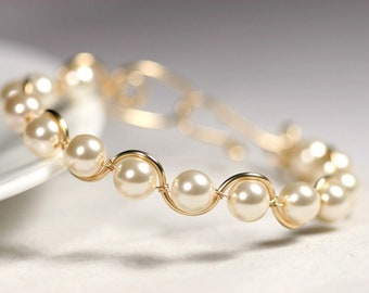 Gold Ivory Pearl Bracelet Wire Wrapped Jewelry Handmade Gold Bracelet Bridal Pearl Bracelet Gold Jewelry Cream Pearl Jewelry