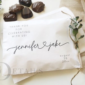 Custom Name Goodie Bags, Candy Bags, Cookie Bags, handwritten calligraphy table decor, Treat Bags, Wedding Reception Favor Bags, 25 pk