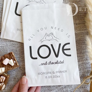 Personalized Wedding Chocolate Favors, Candy Bags for Wedding, Personalized Wedding Favor Bags, Wedding Favors for Guests, Wedding Treat Bag