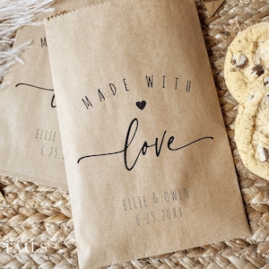 Personalized cookie bags, make great wedding favors for cookies made with love, sets of 25