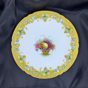 Davis Collamore & Co Ltd Fruit Basket with Gold  Set of 2 Fine Porcelain Plates