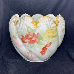 Antike A. Lanternier Limoges Handbemalte Biskuitvase Florals Muschelförmiger Rand