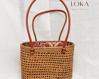 Woven Rattan Handmade Handbag - Bali Beach Purse - Natural Boho Bag