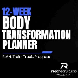 Può includere: Una copertina per agenda digitale nera con il testo blu e bianco 12-WEEK BODY TRANSFORMATION PLANNER. Sotto, il testo recita PLAN. Train. Track. Progress. L'angolo in basso a destra mostra il logo di reptheorystudio.