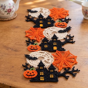 Modèle de chemin de table au crochet « Maison hantée » (PDF)