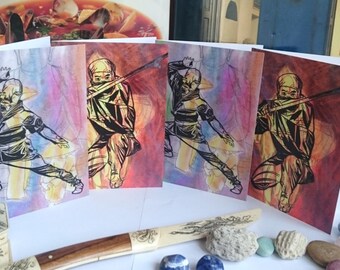 Conjunto de quatro cartões de felicitação em branco com estampa de artes marciais ninja.