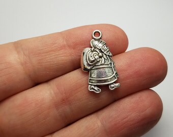 Silver Santa Claus Charms, 5 Santa Charms, Santa Charms, Santa Claus Charms