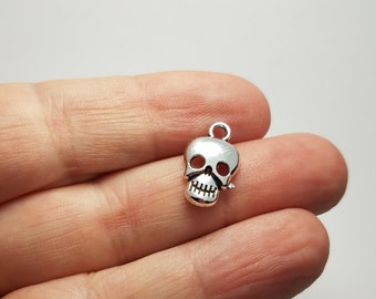 Silver Skull Charms, 6 Silver Skull Charms, Skull Charms, Skulls Silver Charms