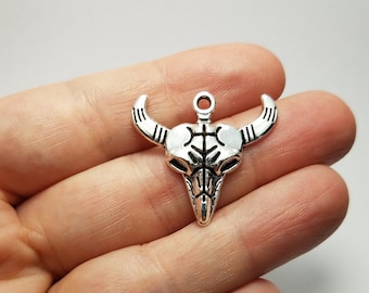 Silver Buffalo Skull Pendant, 1 Silver Buffalo Skull Pendant, Skull Charms, Cow Skull Pendant