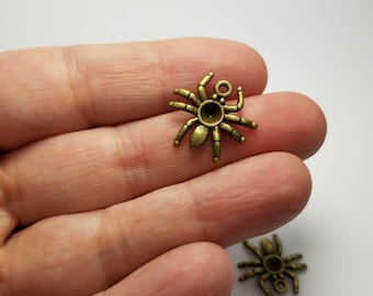 Gold Spider Charms, 5 Antiqued Gold Spider Charms, Spider Charms, Spider Gold Charms, Gold Spider Charms