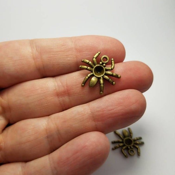 Gold Spider Charms, 5 Antiqued Gold Spider Charms, Spider Charms, Spider Gold Charms, Gold Spider Charms