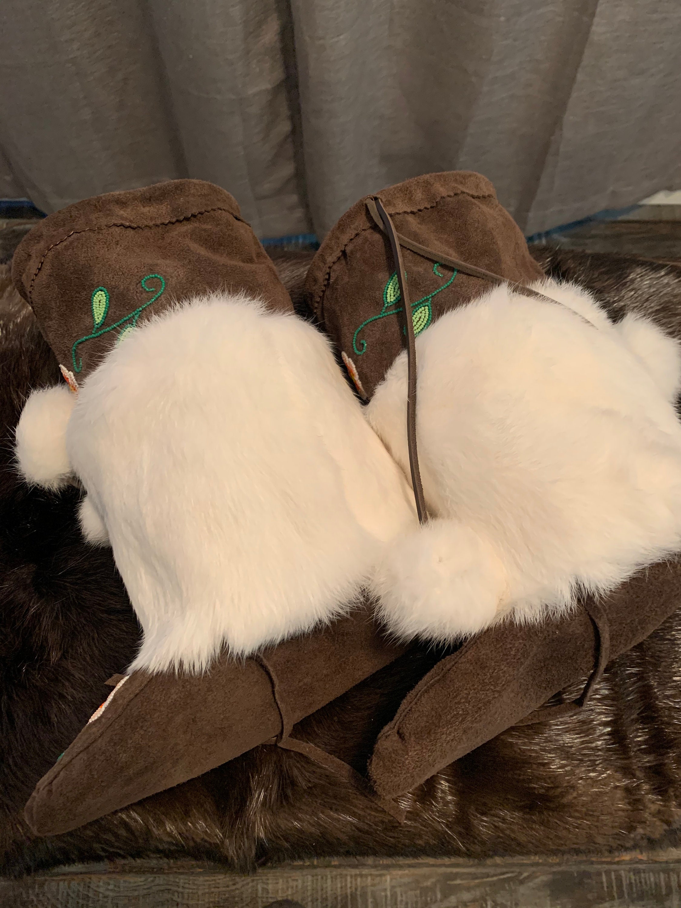 Hand Beaded Mukluk Native Indian Mukluk Ladies Mukluk Boot Etsy Canada