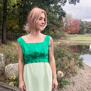 Esmeralda cocktail dress | 1950&#39;s Emerald Dress