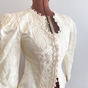 1980s Does Victorian Vintage Ornate White Jacket/top by Nah Nah ...