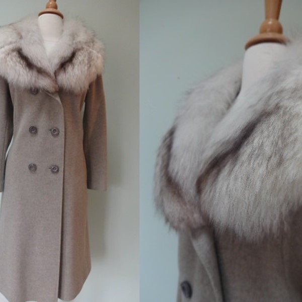 Belle Isle Wool // Vintage Fox Fur Collar 1970s Coat