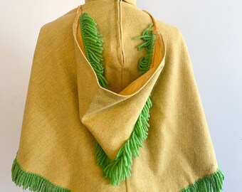 1940s/50s Yellow Wool with Green threading throughout and fringe with matching scarf