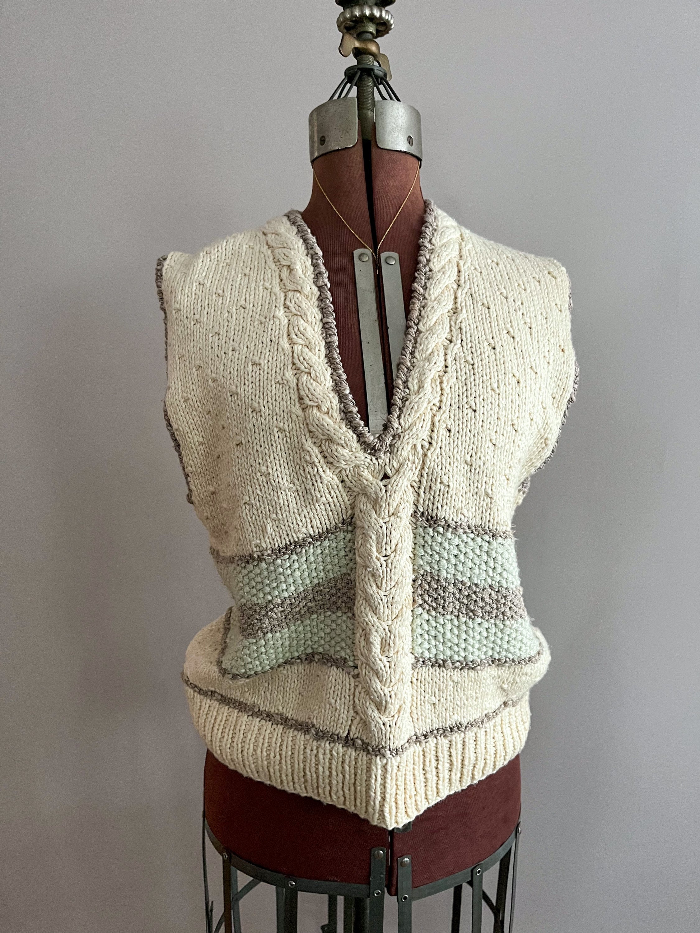Liz store claiborne shrugs