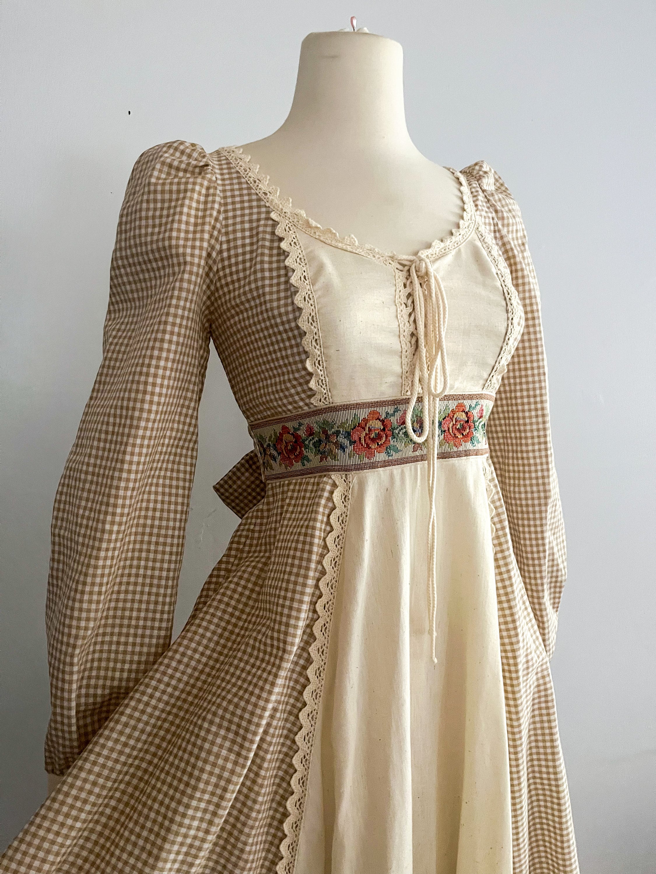 1970s Gunne Sax Corset Top Rose and Gingham Dress - Etsy