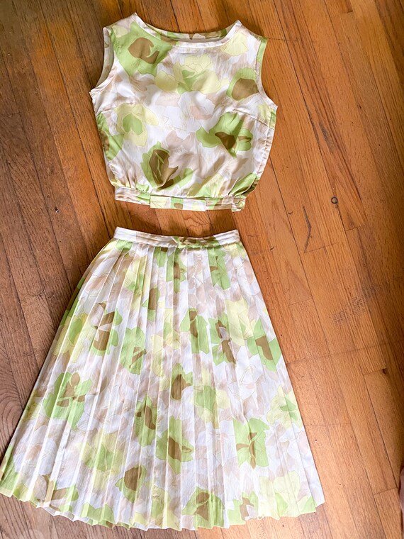 1950's Vintage Bobbi Brooks Crepe Green Floral Two