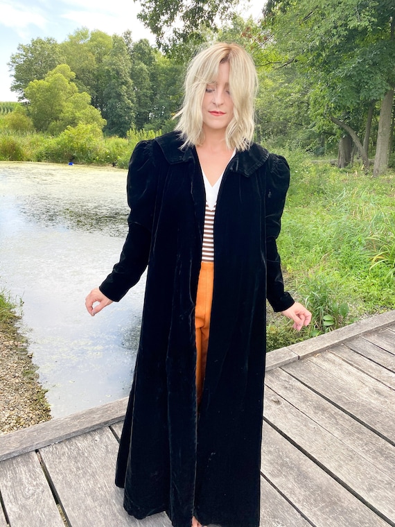 1940's Vintage Inky Black Silk Velvet Opera Coat|