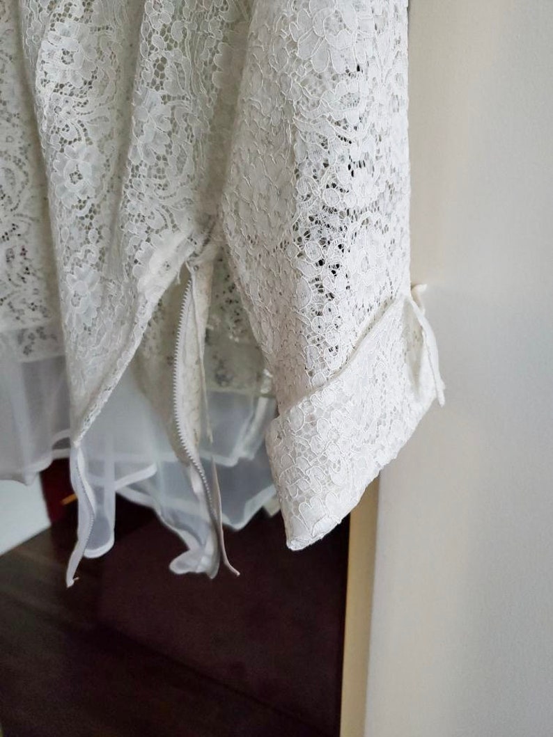 1950/'s Deadstock New With Tags Ivory Lace Batwing Cuffed Blouse Top w Sheer Waist