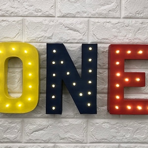 8", Letra de letreiro, Letra de papelão, Letra iluminada, LED operado por bateria, Decorações de aniversário, Decoração de casamento, Letras de circo,