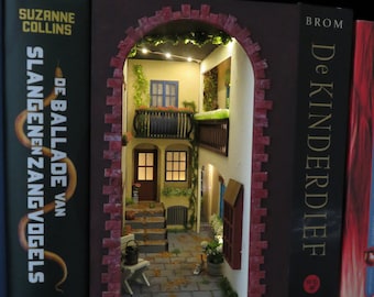 DIY kit booknook