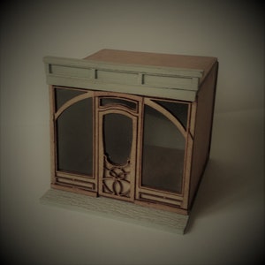Puppenstube Miniatur-Kästchen Im Maßstab 1/48 im Art Deco, Jugendstil.