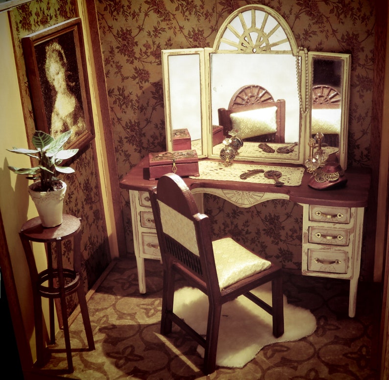 Dollhouse miniature furniture chair one scale 112