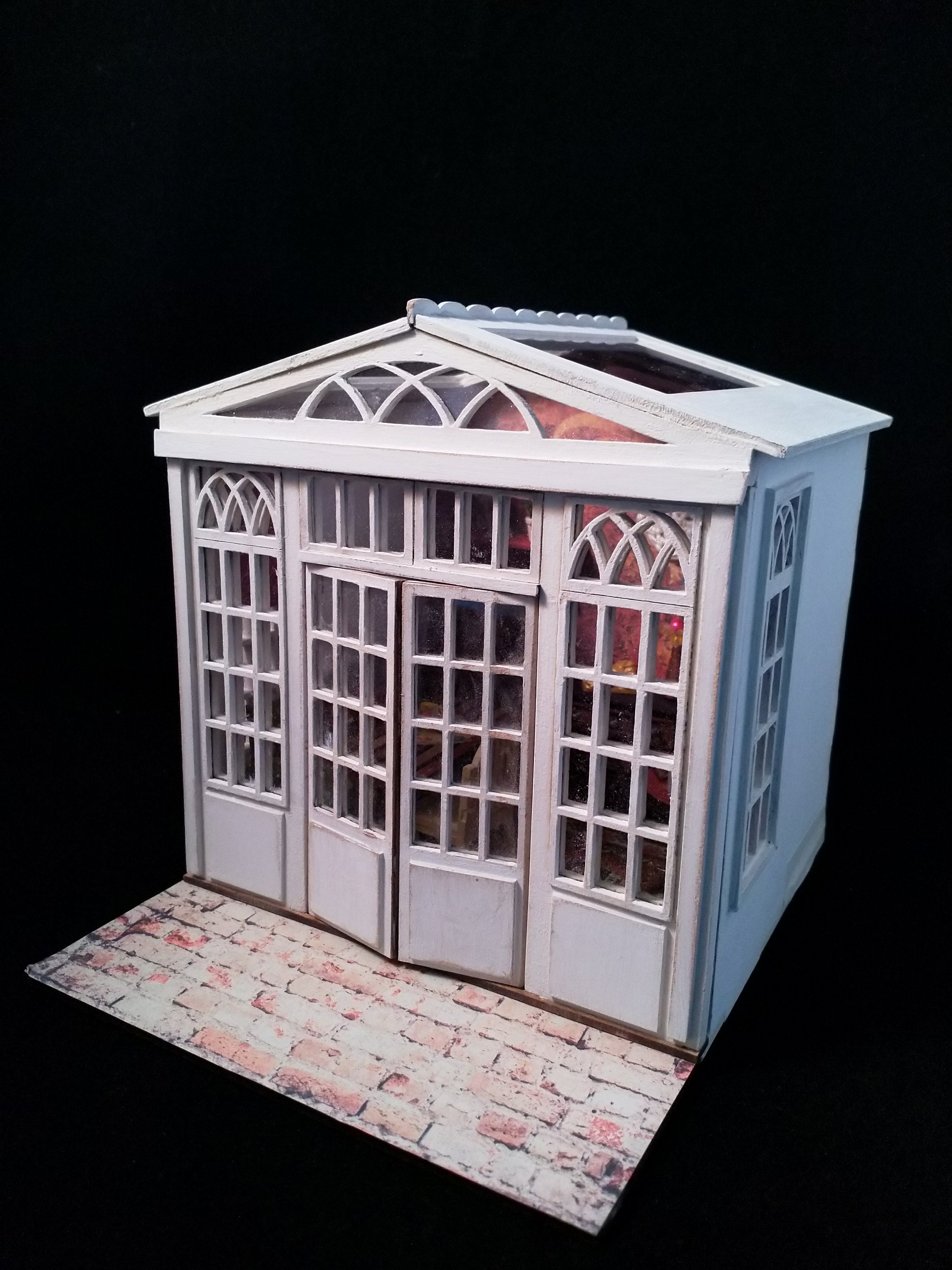 HALF  SCALE ~ 1/2"  scale ~ PICTURE ~ Dollhouse ~ 1/24  or 1:12 scale ~ Room Box 