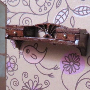 Dollshouse miniature Art Deco book shelf,quarter scale (1/48)