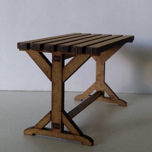 Dollhouse miniature garden table kit 1/48 quarter scale