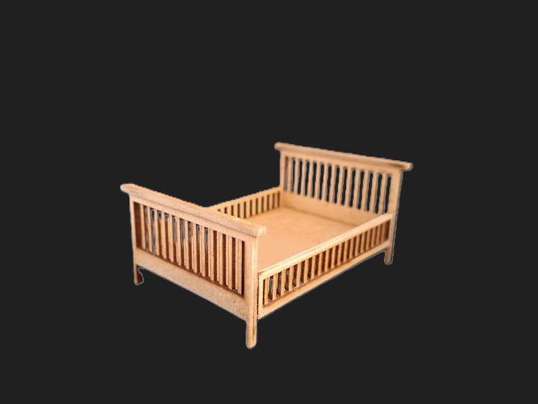 Letto a castello per casa delle bambole con scivolo